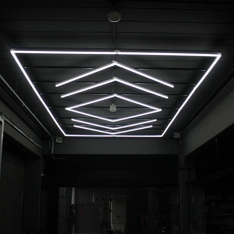 Luminária LED Seta com Borda 230V – KERS | Iluminação Profissional