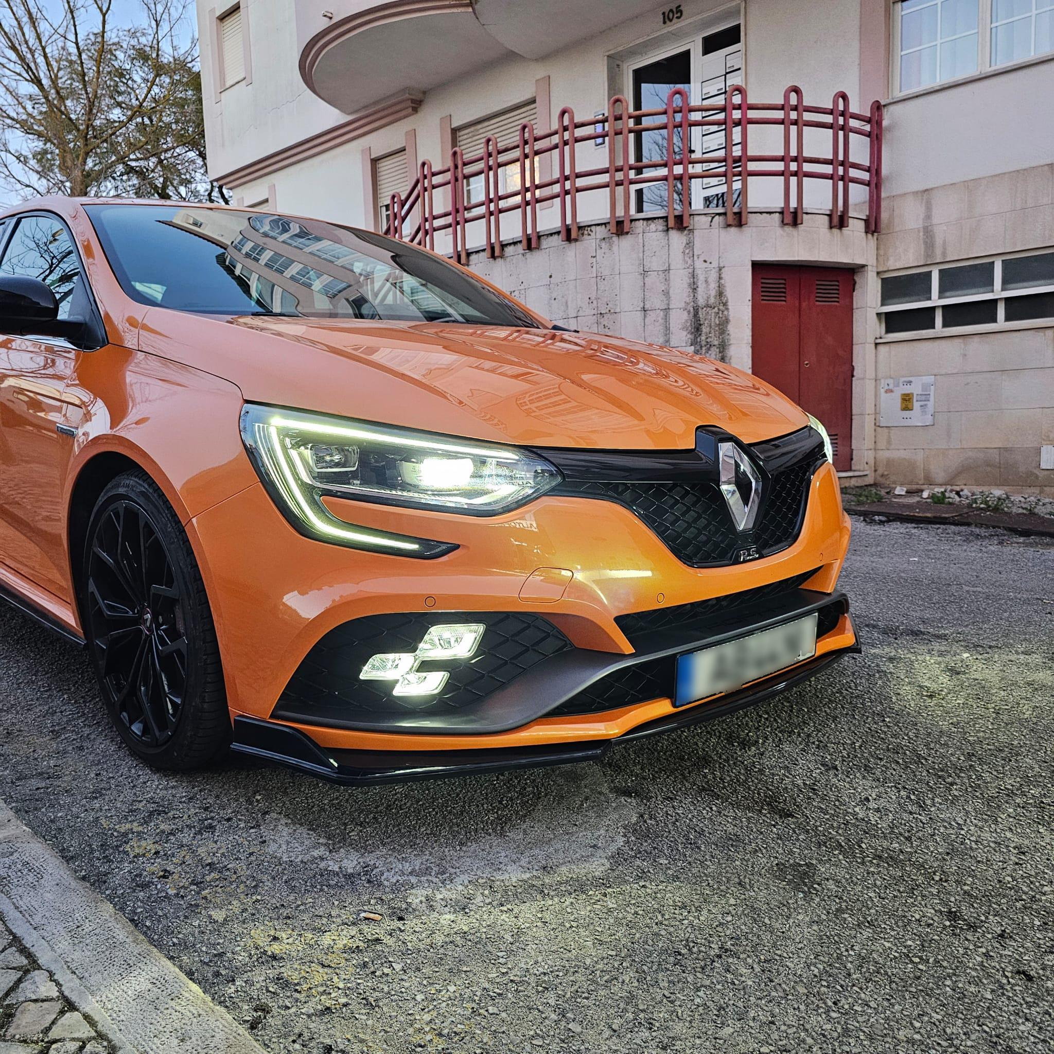 Universal Front Splitter in Glossy Black ABS